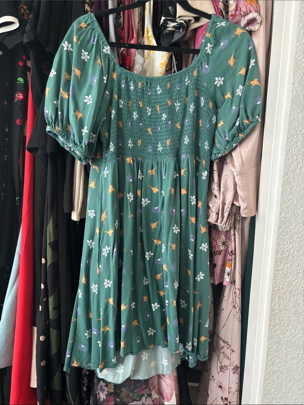 Boxlunch Aladdin dress